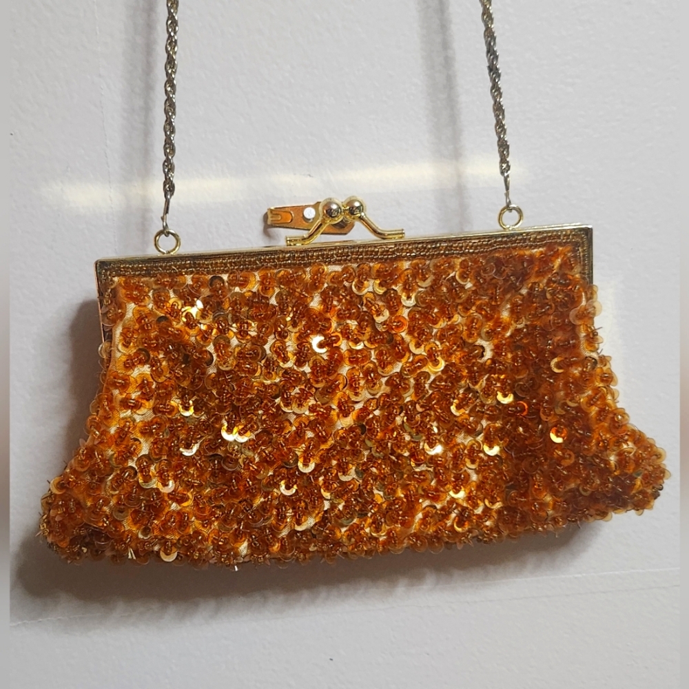 Beautiful beaded La Regail gold purse